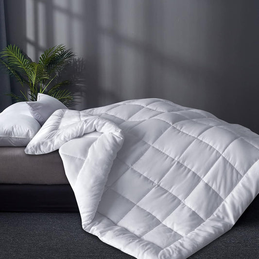 Alternative Comforter, Quilted Comforter with Corner Tab, All Season, Lightweight Medium Warmth, Plush Siliconized Fiber Filling, White-Moonsea Bedding 